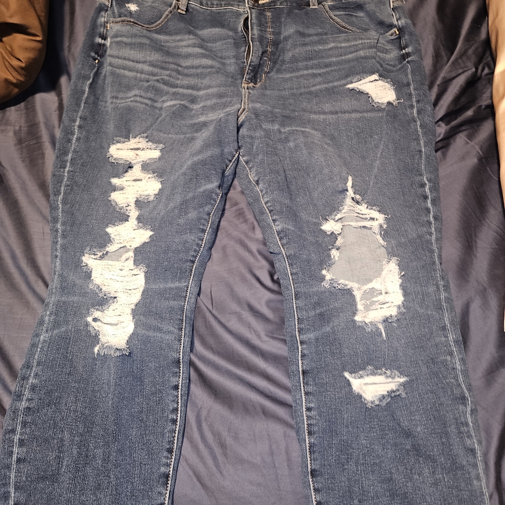American Eagle Outfitters Ripped Blue Jeans